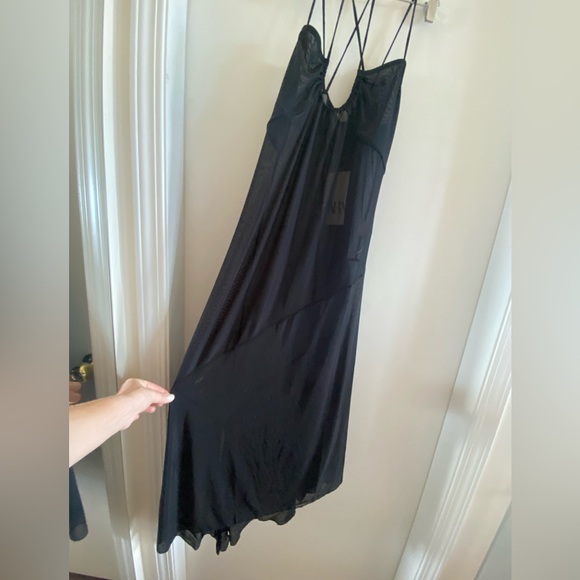 Semi sheer tulle asymmetrical dress - Picture 7 of 8